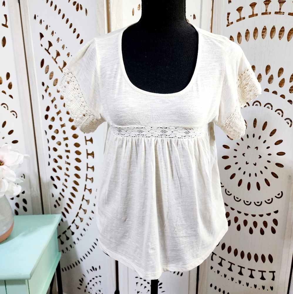 NWT Lucky Brand Cream Colored Crochet Babydoll Short Sleeve Shirt Size XS